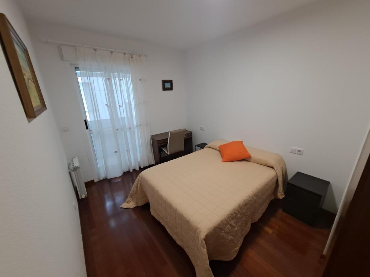 Apartamento Con Vistas, Amplio Y Luminoso Monforte De Lemos Buitenkant foto